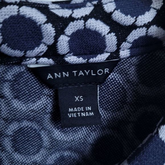 Ann Taylor Sleeveless TopSize XSmall - Picture 3 of 3